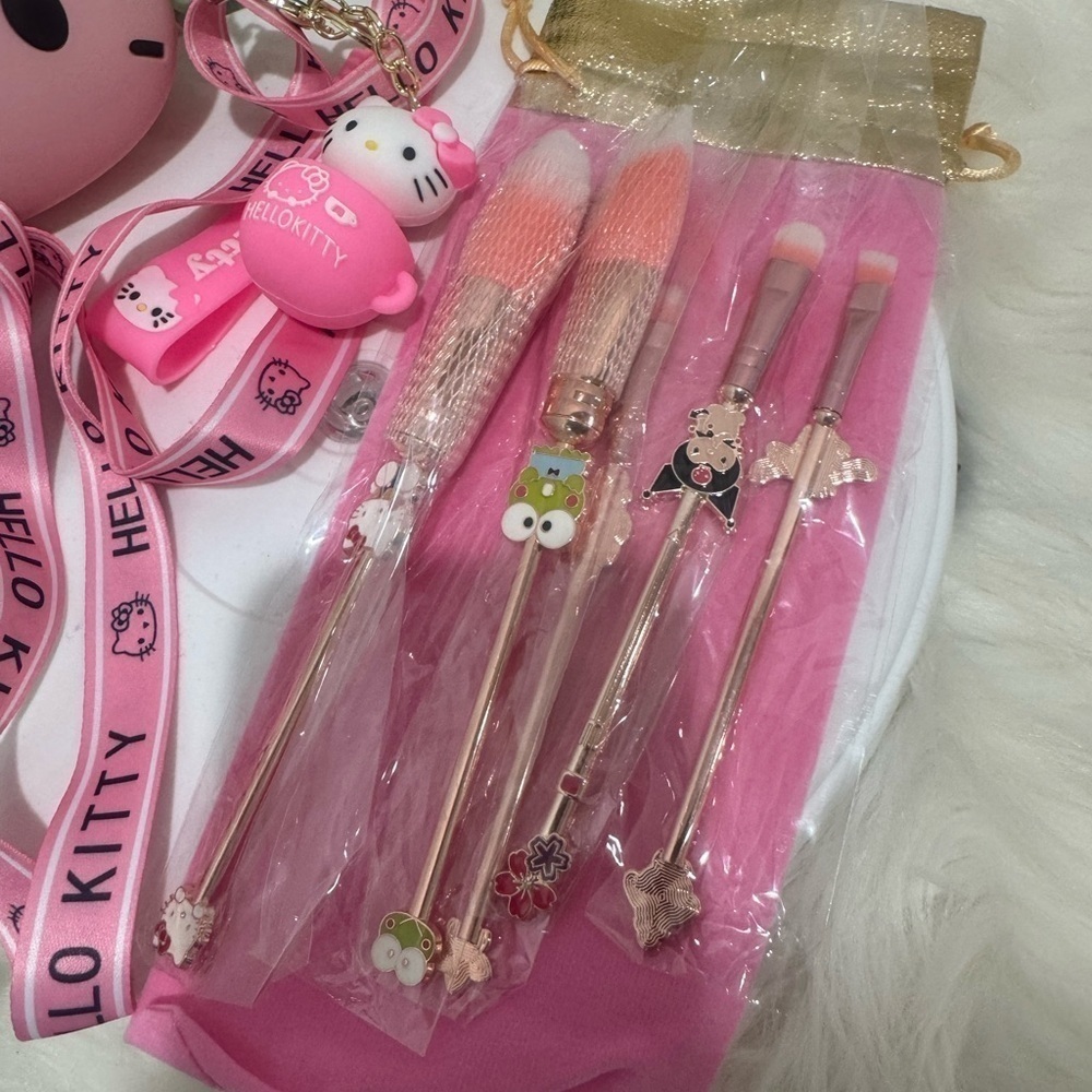 Hello Kitty Bundle of 3 - Picture 3 of 3